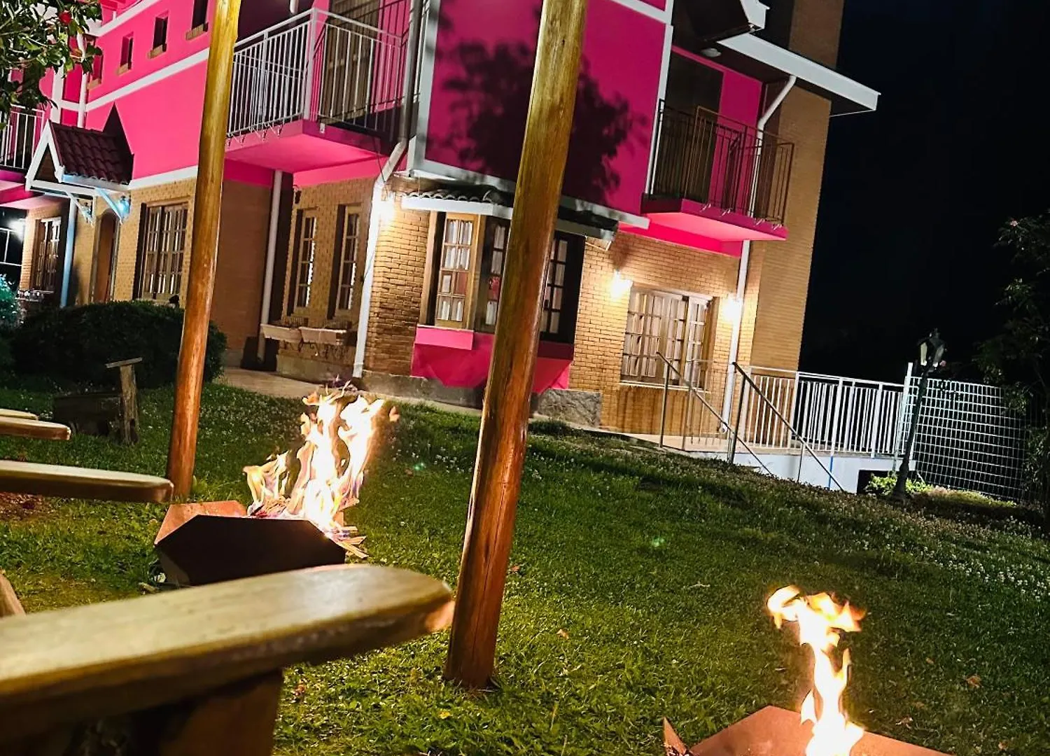 Inn Pousada Pink Village Campos do Jordao