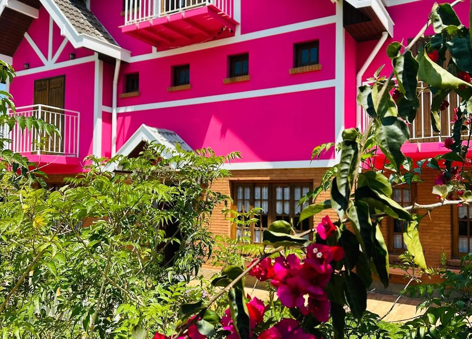 Inn Pousada Pink Village Campos do Jordao