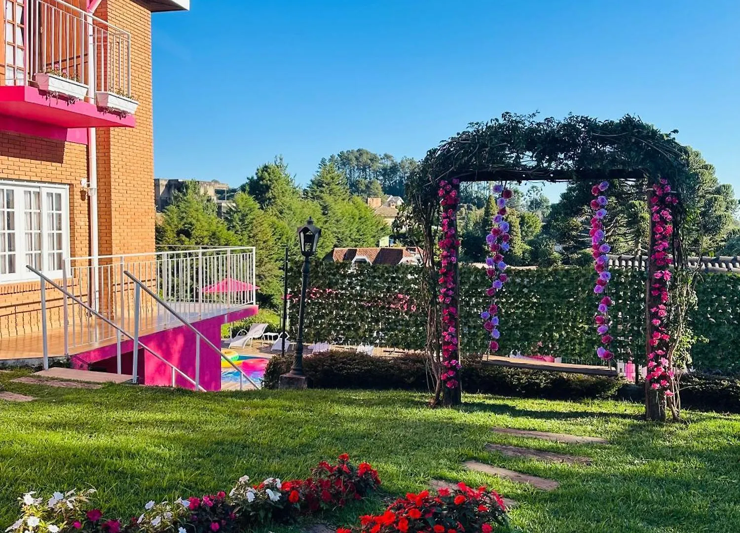 Inn Pousada Pink Village Campos do Jordao